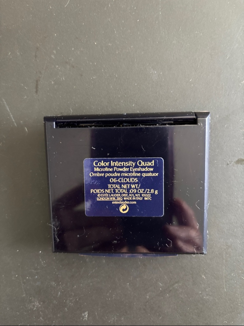 06 Clouds Eye Shadow Compact - Picture 4 of 4